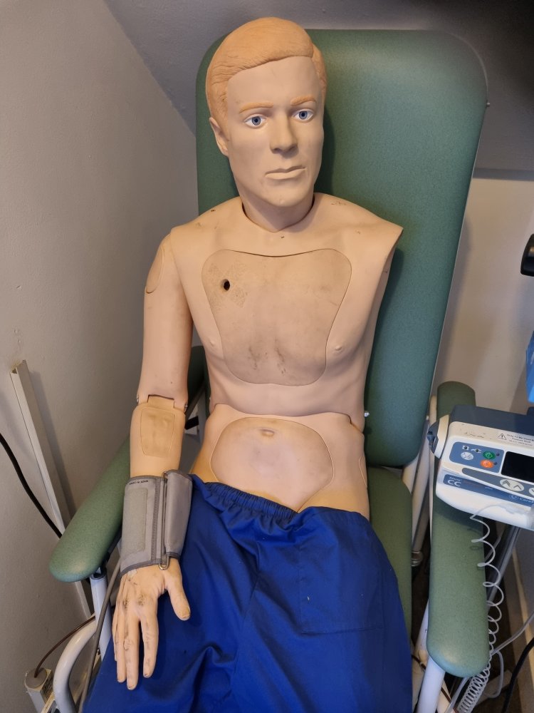 Resus Randy | FILM MEDICAL