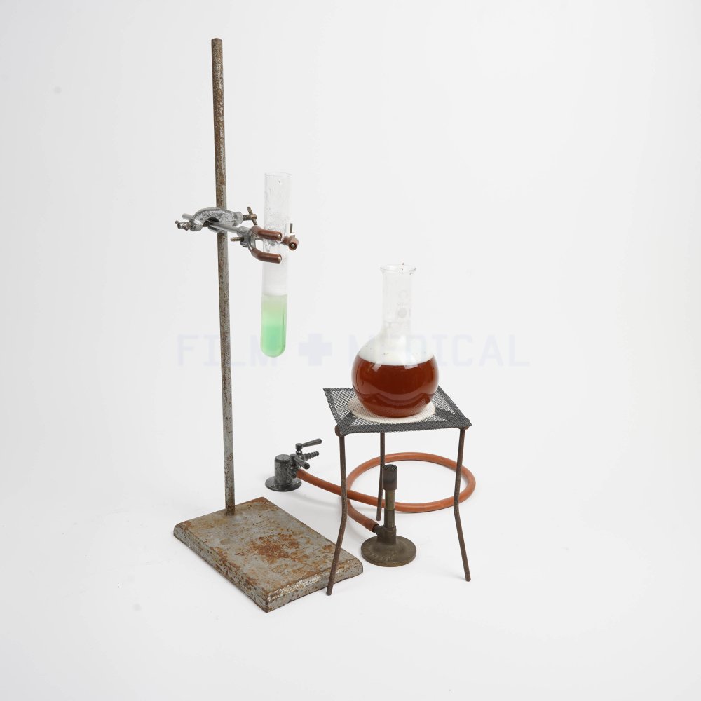 Retort Stand & Bunsen Burner Set Gas FILM MEDICAL