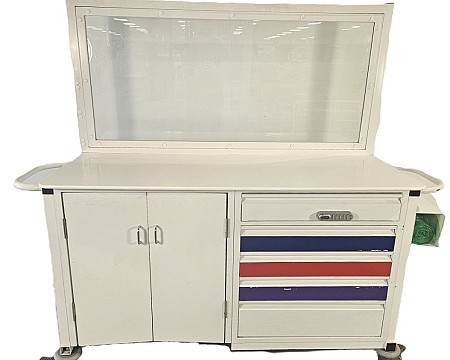 Hospital Work Station With Apron Dispenser 