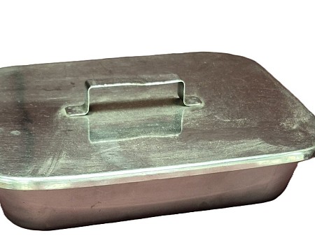 Medium Metal Tray WIth Lid