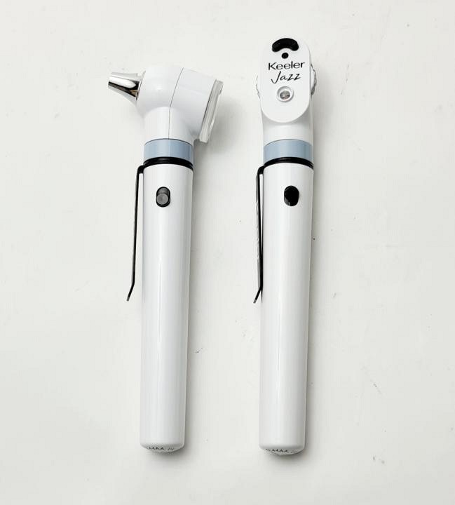  Ophthalmoscope in pouch