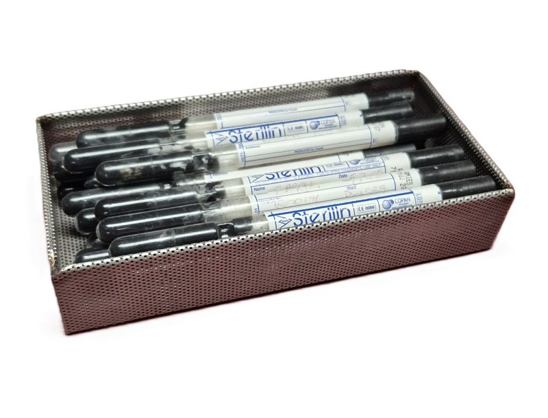 Small Mesh Trays Dressed With Swabs