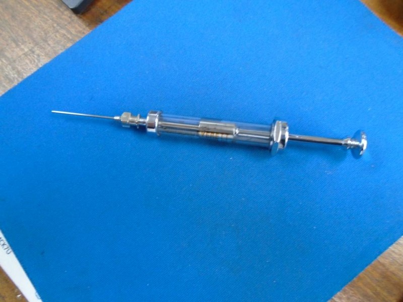 Retractable Syringe 