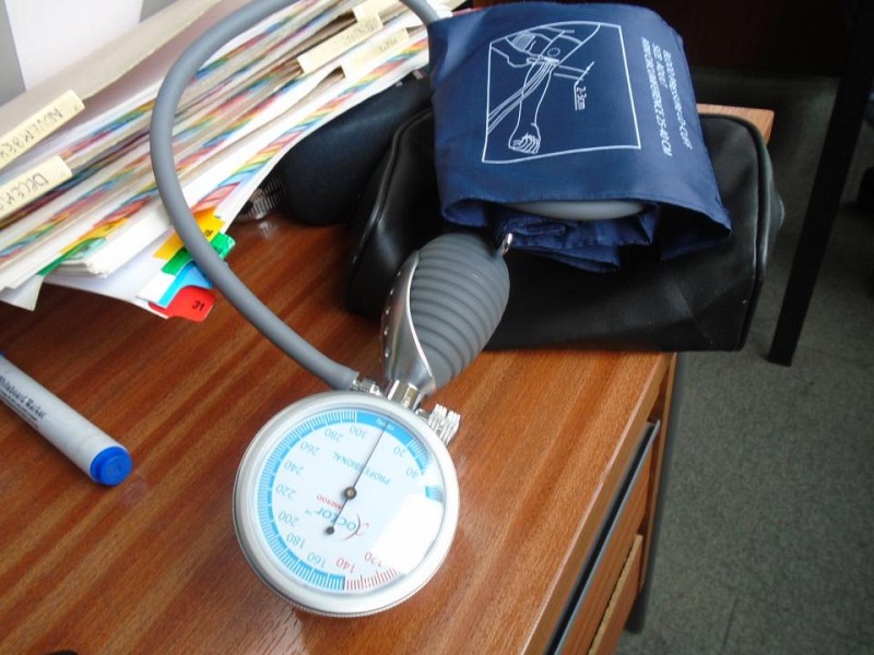 blood pressure gauge