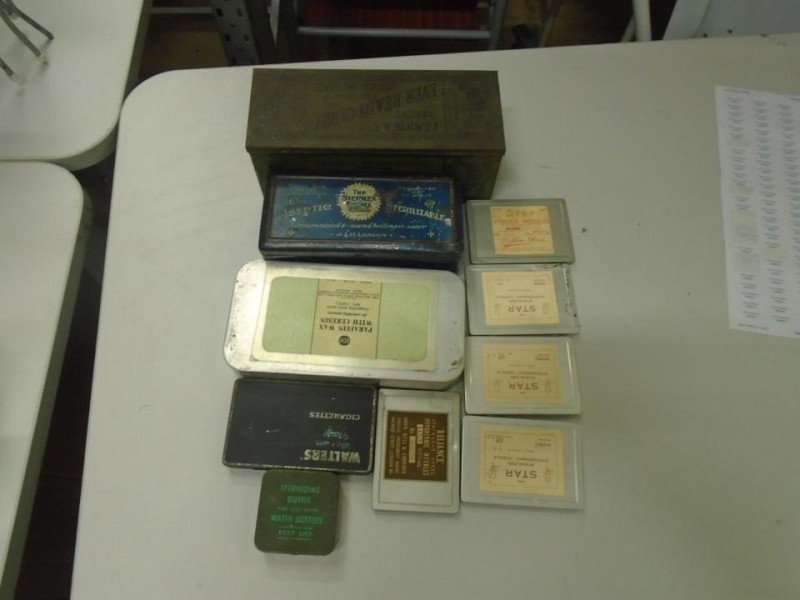 Period Tins / various