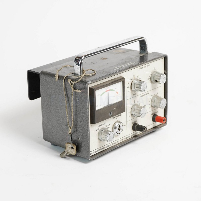 Volt Meter Pulse Generator