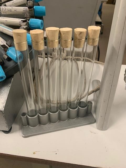 Test tube rack and tubes