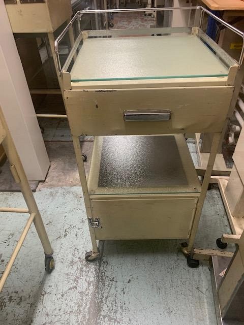 Trolley cream with drawer