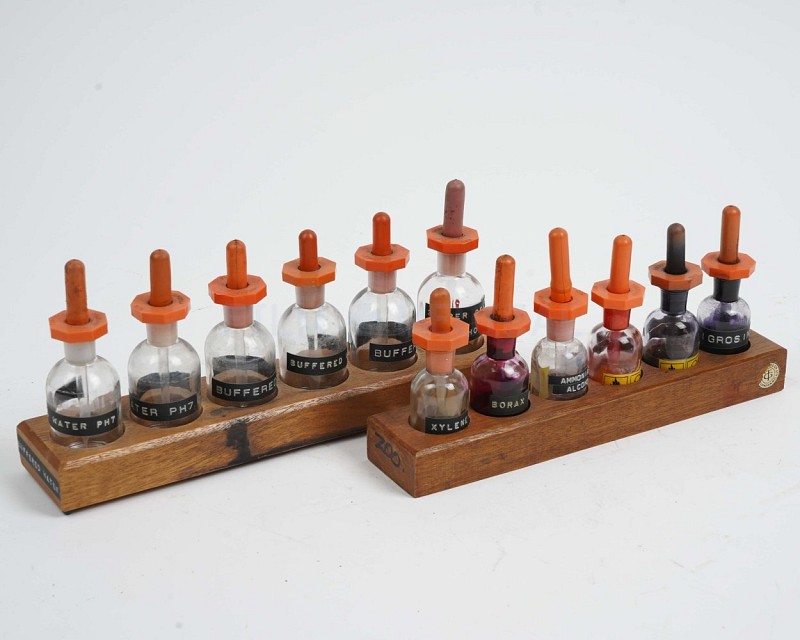 Period Test Tube Racks With Dropper Bottles 