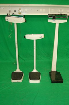 Hospital weighing scales