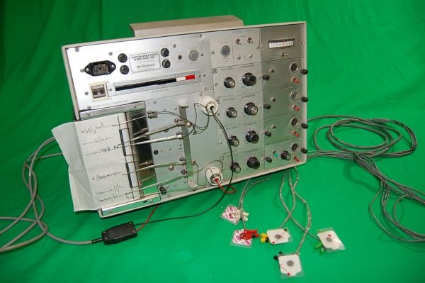 Polygraph Machine / Lie Detector (Non Practical) Now @ Electroprops