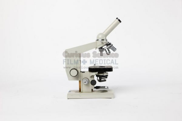 Microscope