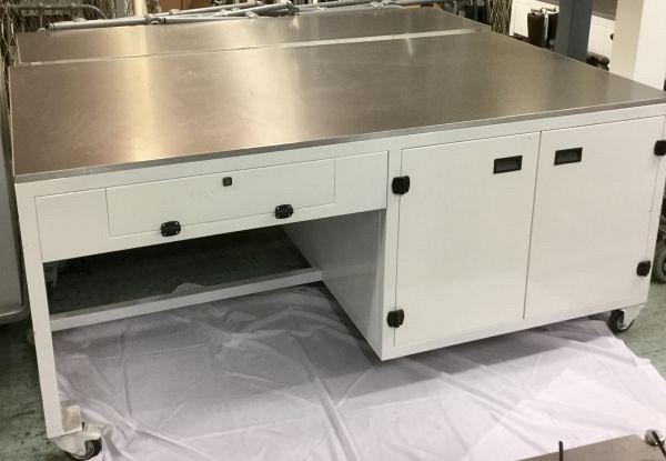 Laboratory bench x 2 sizes 